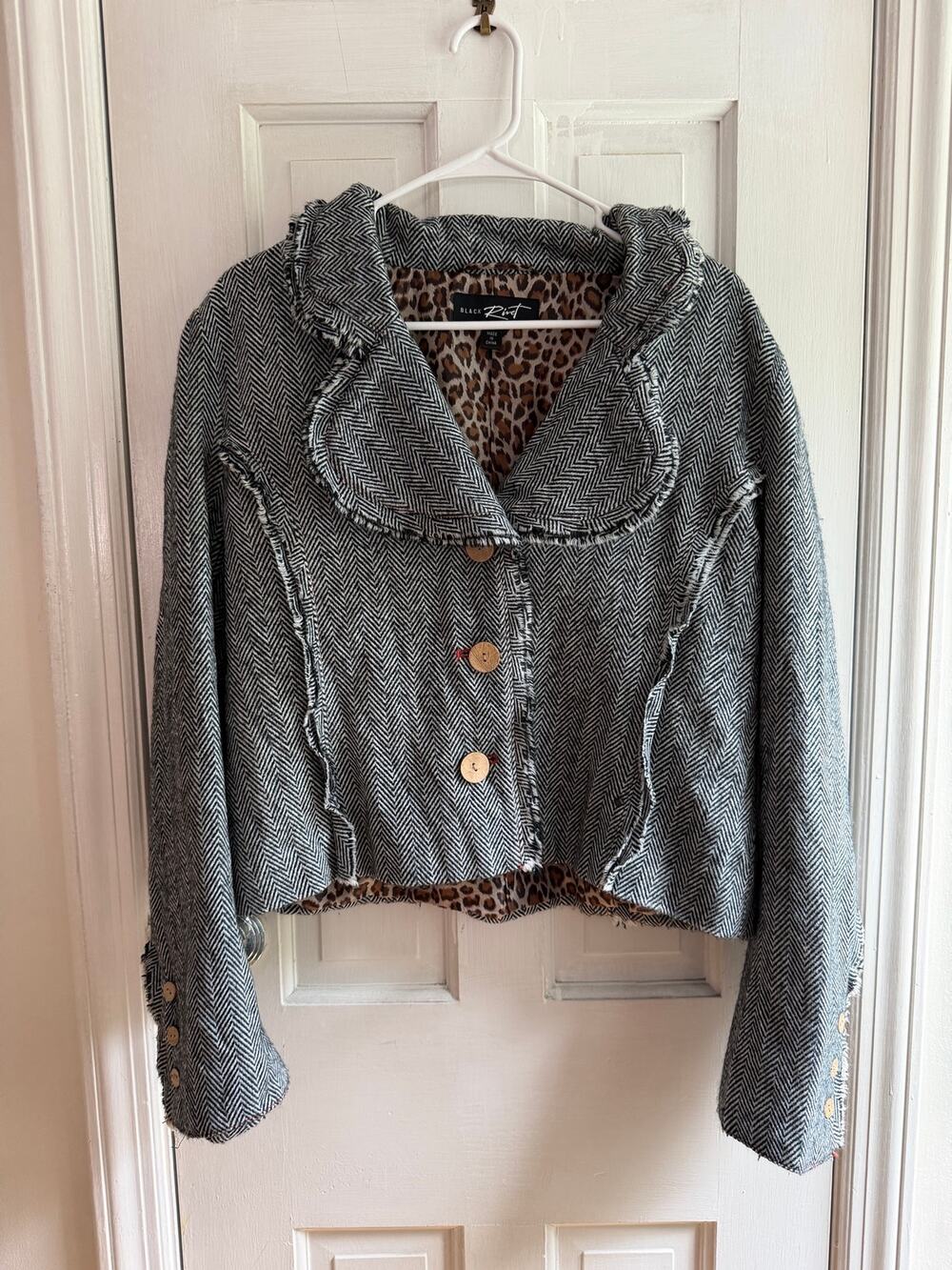 Black Rivet Herringbone Cropped Jacket Leopard Lining Size L